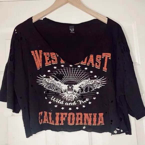 WINDSOR Women’s Oversized Distressed Graphic Tee - Picture 2 of 8